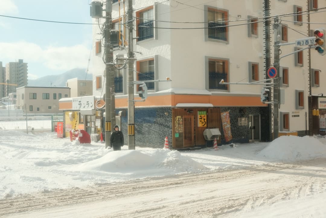1.2万架无人机扮靓深圳夜空